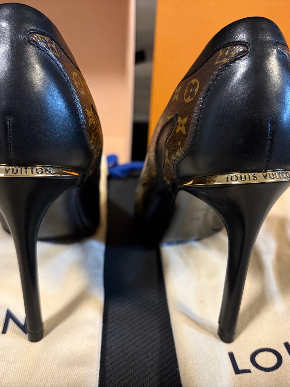 Louis Vuitton Black/Brown Monogram Pointed Toe Stiletto Heels - Picture 7 of 16